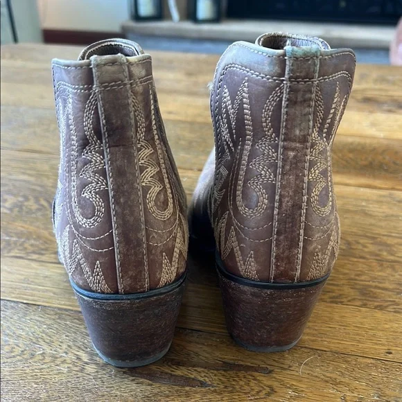 ARIAT Dixon Bootie size 8.5 - Picture 5 of 15